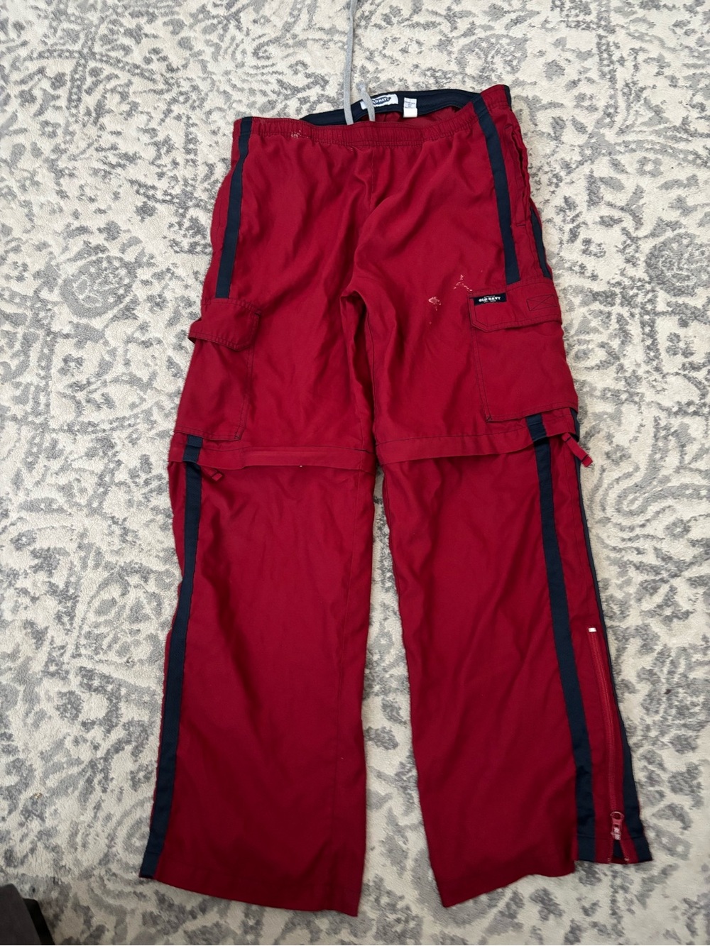 VIntage -Y2K- Old Navy Men's Red Cargo Zip-Off Pants with Navy Trim